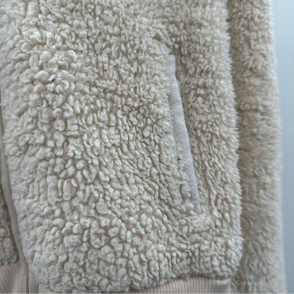 Athleta Girl So‎ Snug Cream Long Sleeve Sherpa Jacket w/ Thumbholes Size L Girls - Picture 8 of 11